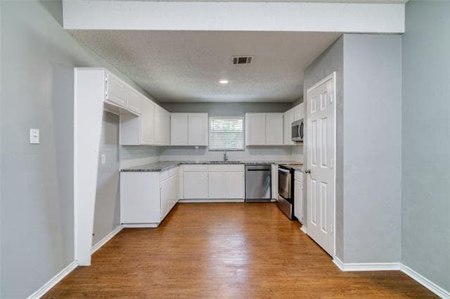 Building Photo - 708 Paintbrush Dr