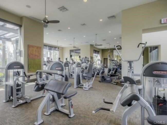 Building Photo - 5565 Ocean