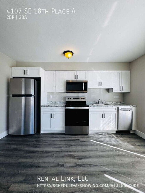 Building Photo - 4107 SE 18th Pl