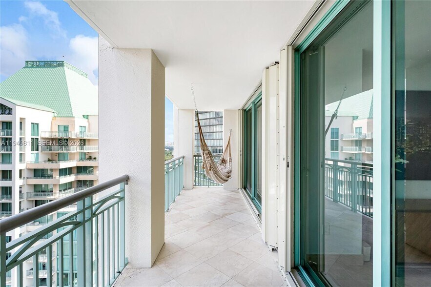 Building Photo - 3400 SW 27th Ave