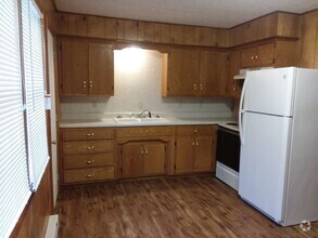 Building Photo - Bolivar MO 1 Bed, 1 Bath Apartment
