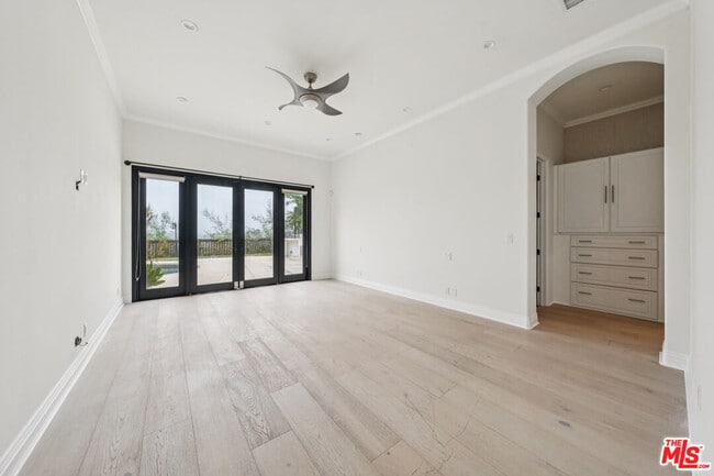 Building Photo - 4576 Martson Dr