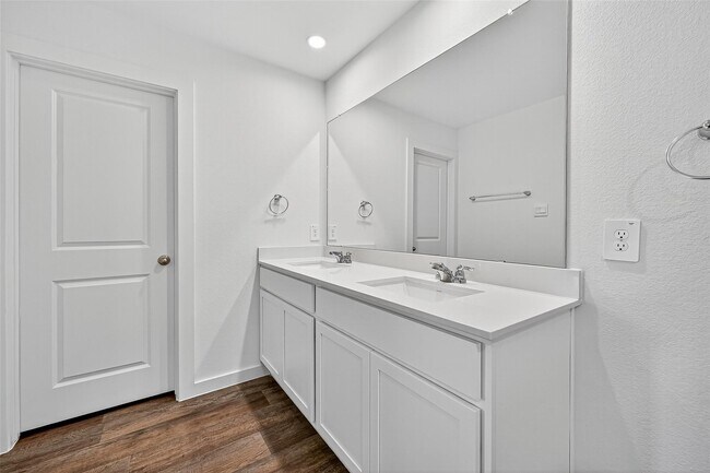 Building Photo - 4215 Russet Elm Ln