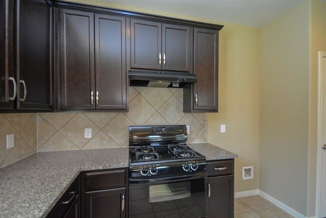 Building Photo - 8135 Running Brook Ln