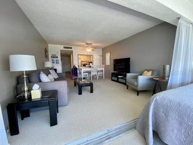 Building Photo - 4575 Cove Cir