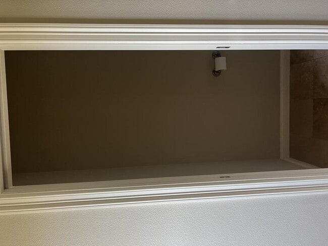 Building Photo - 15715 SE Bybee Dr