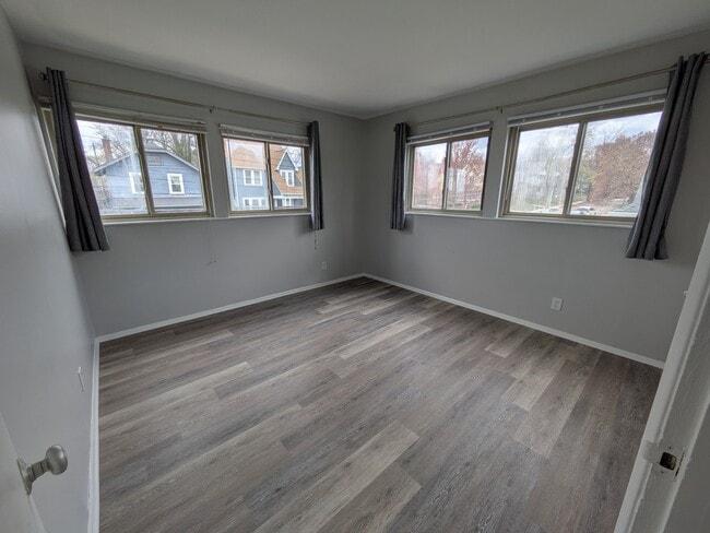Bedroom 2 - 17 East California Avenue
