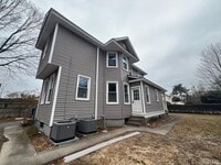 Building Photo - 24 W 18th St