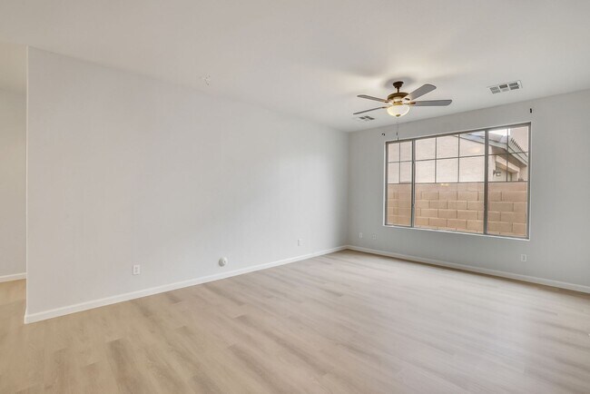 Building Photo - Queen Creek Rental