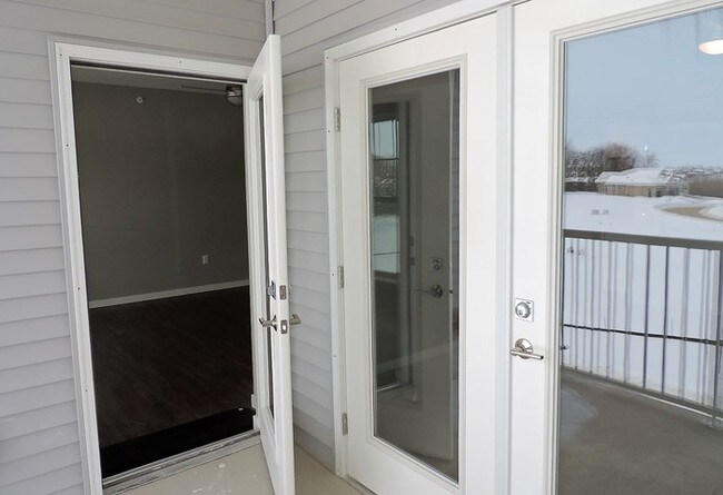 Building Photo - LUXURY CONDO - AVAILABLE NOW - MOVE IN PROMO