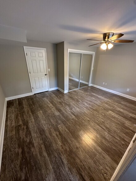 Building Photo - 505 Kedron Ave