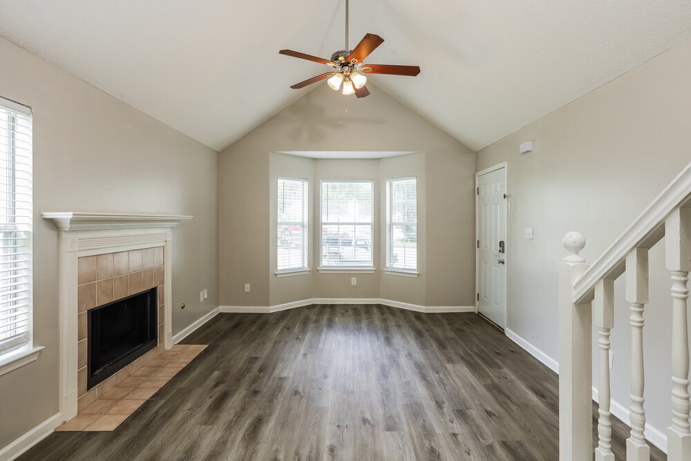 Building Photo - 1376 Camrose Ct