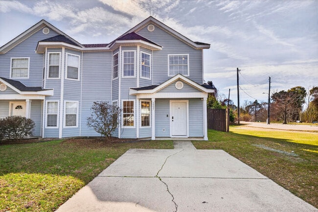 Building Photo - 1997 Todd Cove