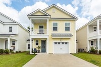 Building Photo - 121 Hawthorne Landing Dr