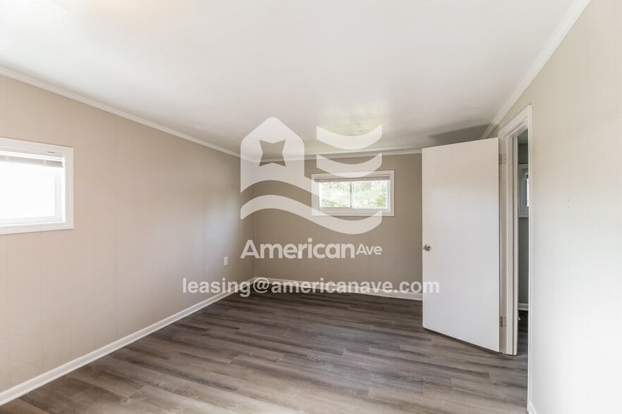 Building Photo - 106 Pocohontos Ave