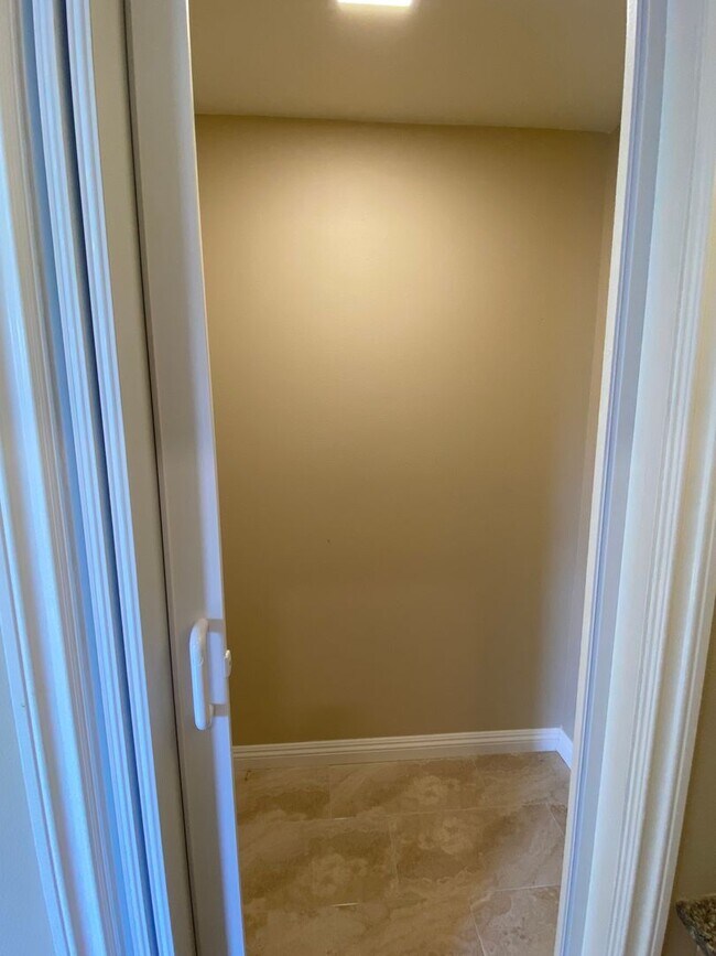Building Photo - 461 Orange Blossom