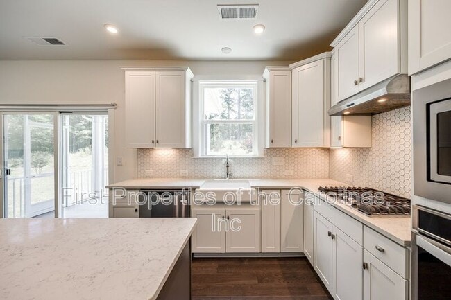 Building Photo - 1540 Striped Bass Ln