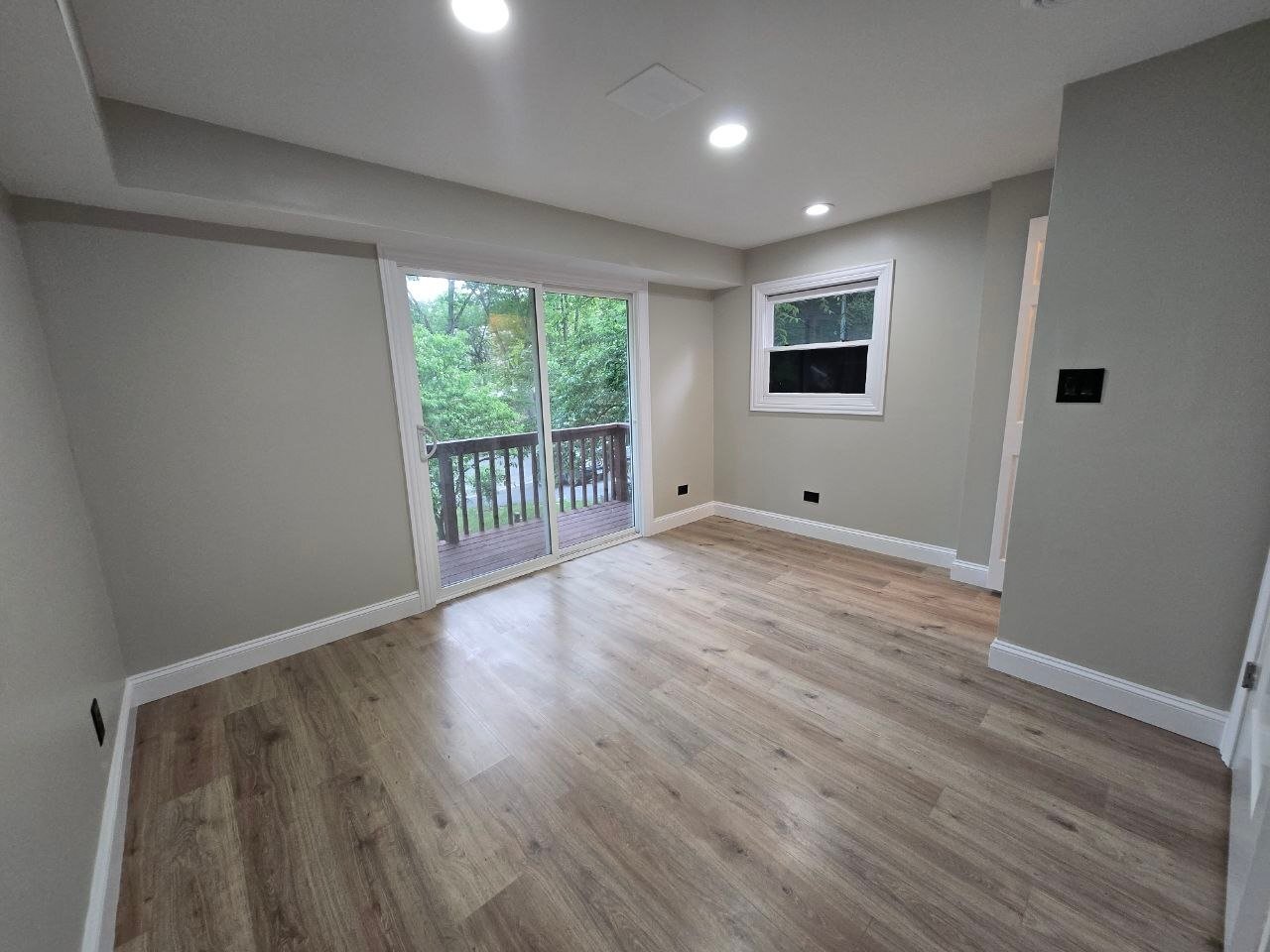 Building Photo - 101 S Lily Lake Rd