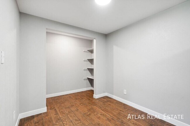 Building Photo - 1705 30th St