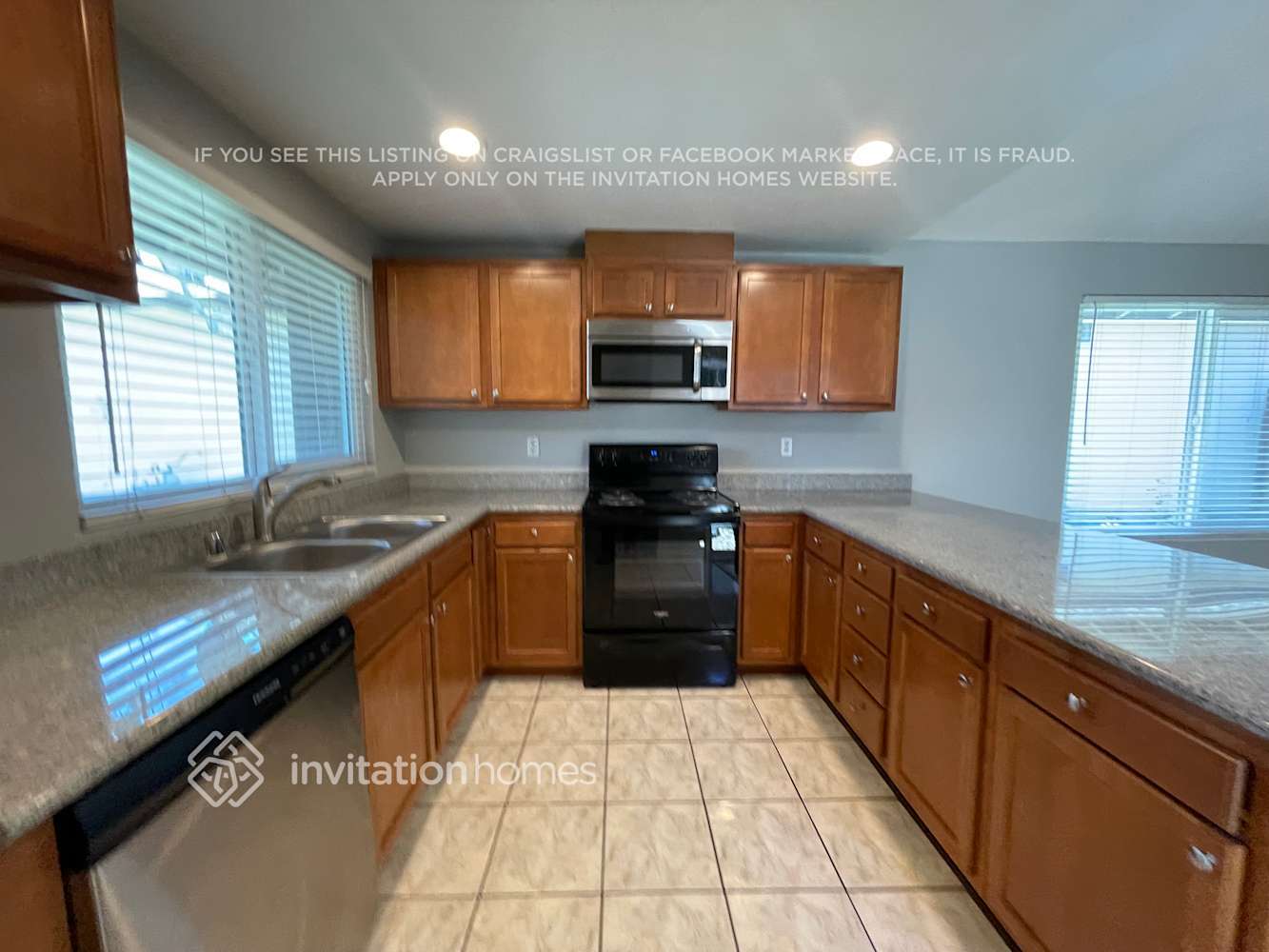 Building Photo - 724 Sandy Brook Ct