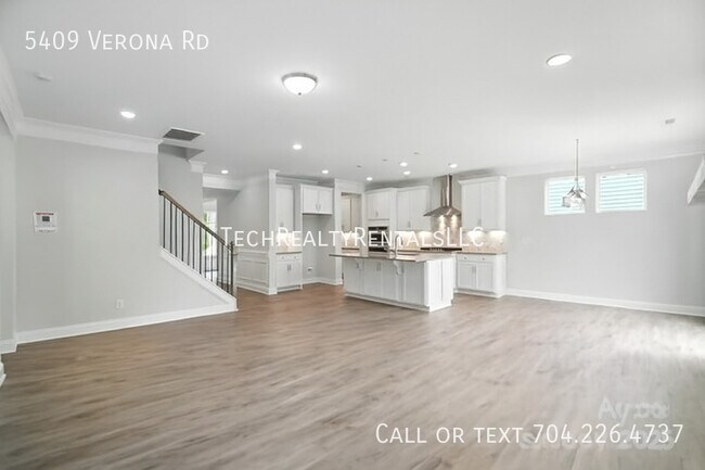 Building Photo - 5409 Verona Rd