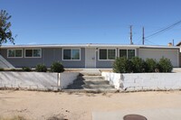 Building Photo - Modern Living in California City