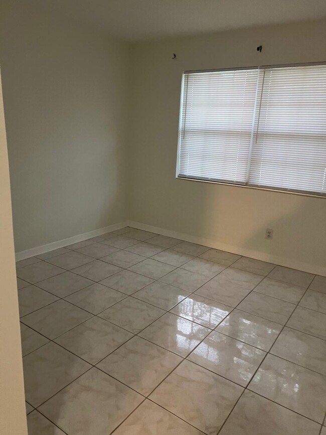 Building Photo - 6712 Buttontree Ct