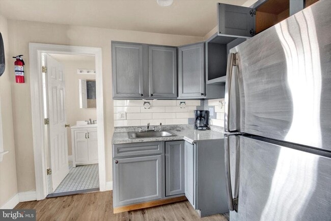 Building Photo - 531 Chestnut St