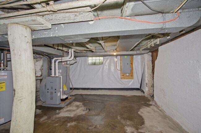 Building Photo - Three-Bedroom Home for Rent in Duquesne