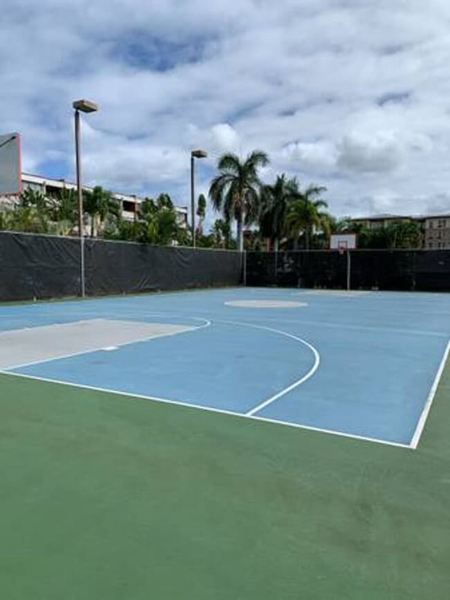 Building Photo - Great Location and Great Amenities!