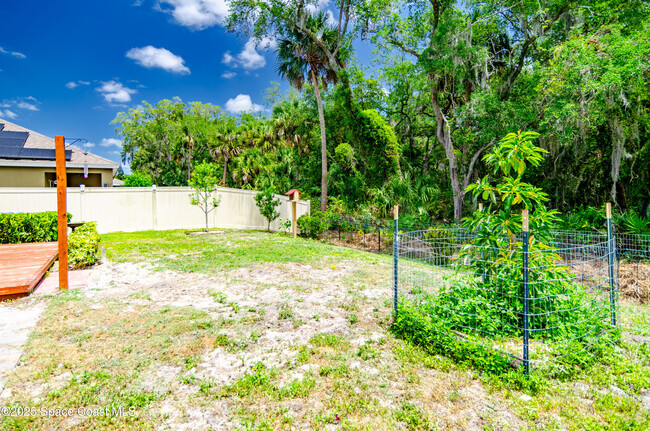 Building Photo - 340 Sorrento Dr