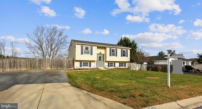 Primary Photo - 10405 Bloom Dr