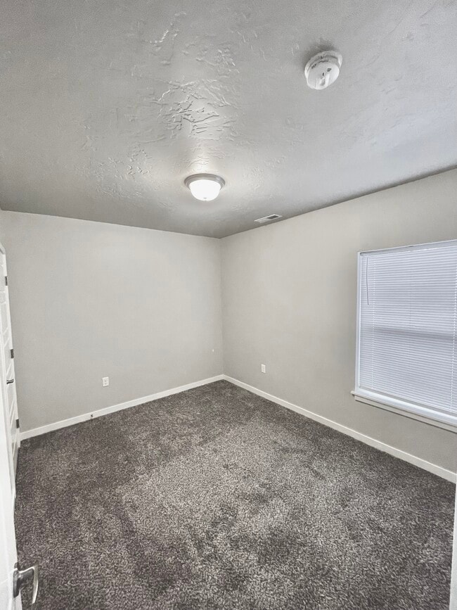 Bedroom 3 - 4261 N Reed Ln