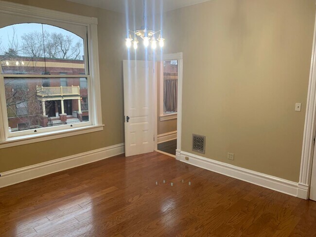 Building Photo - 3129 Shenandoah Ave