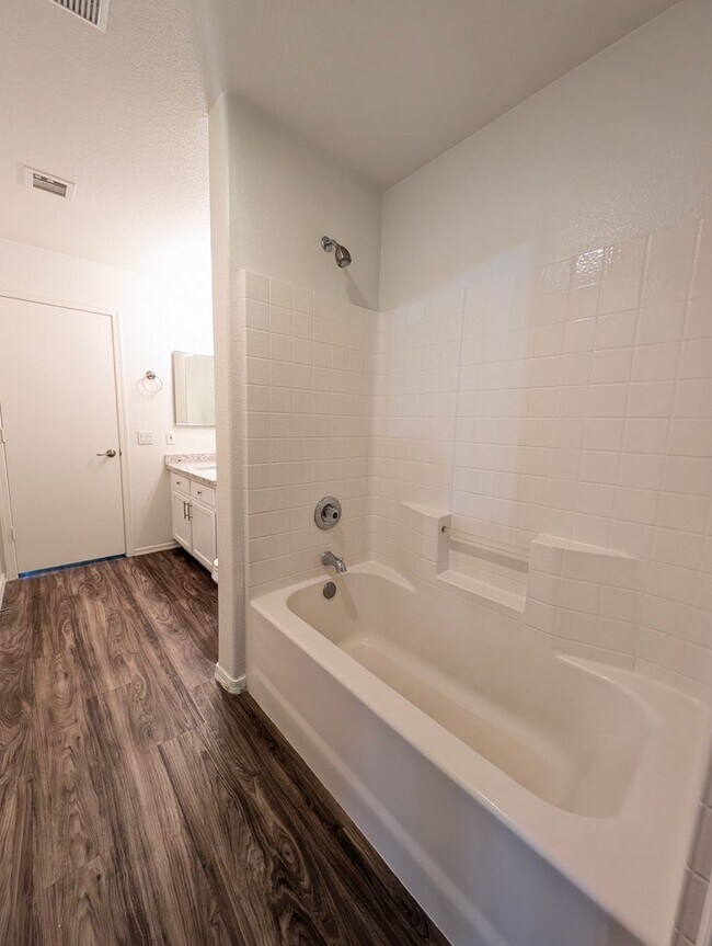 Building Photo - AVAILABLE NOW IN SAN TAN RANCH GILBERT!!!