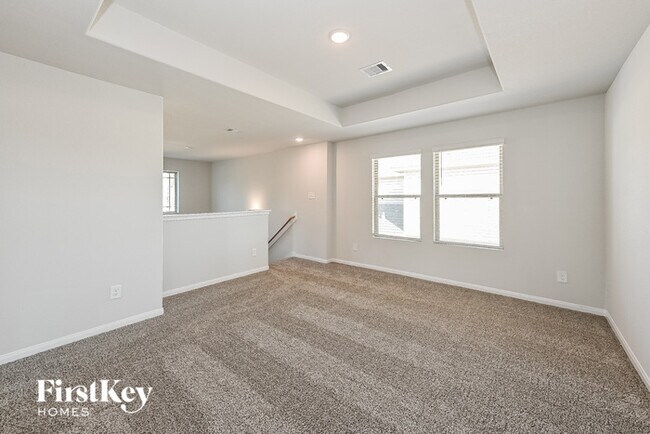 Building Photo - 25590 Roy Rogers Ct