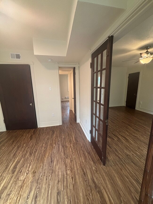 Building Photo - 1329 E 11th Ave