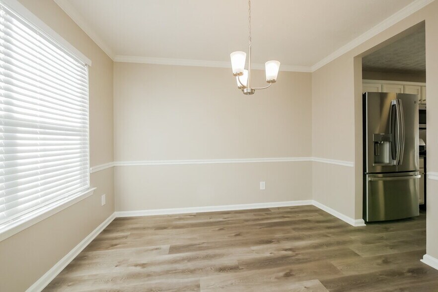 Building Photo - 846 Crabtree Ct