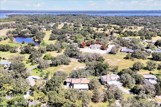 Building Photo - 42 Nottingham Way