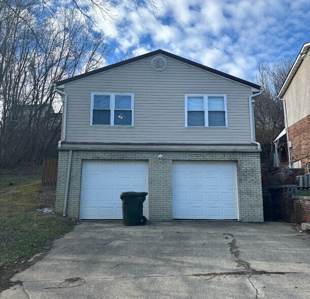 Building Photo - 201 Pearl Street