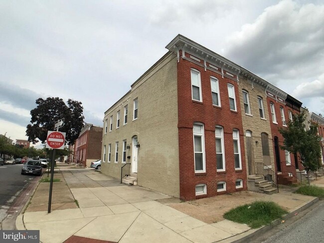 Building Photo - 2200 Orleans St