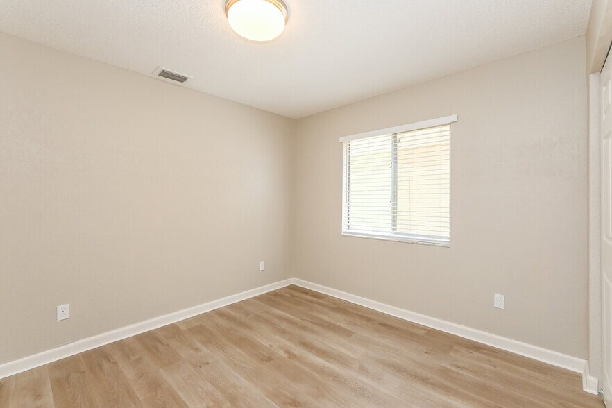 Building Photo - 2021 Lori Ann St