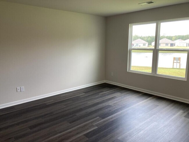 Building Photo - 129 Kings Acre Ct