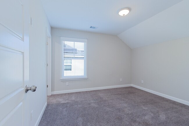 Building Photo - 3729 Old Macon Darien Rd