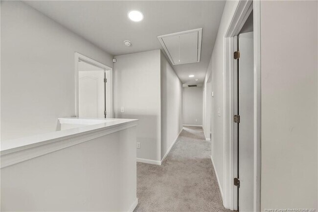 Building Photo - 34 Merlin Ct