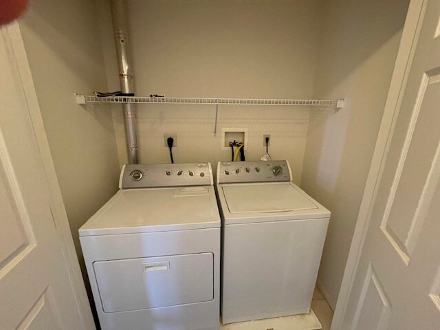 Building Photo - 8116 Heritage Dr