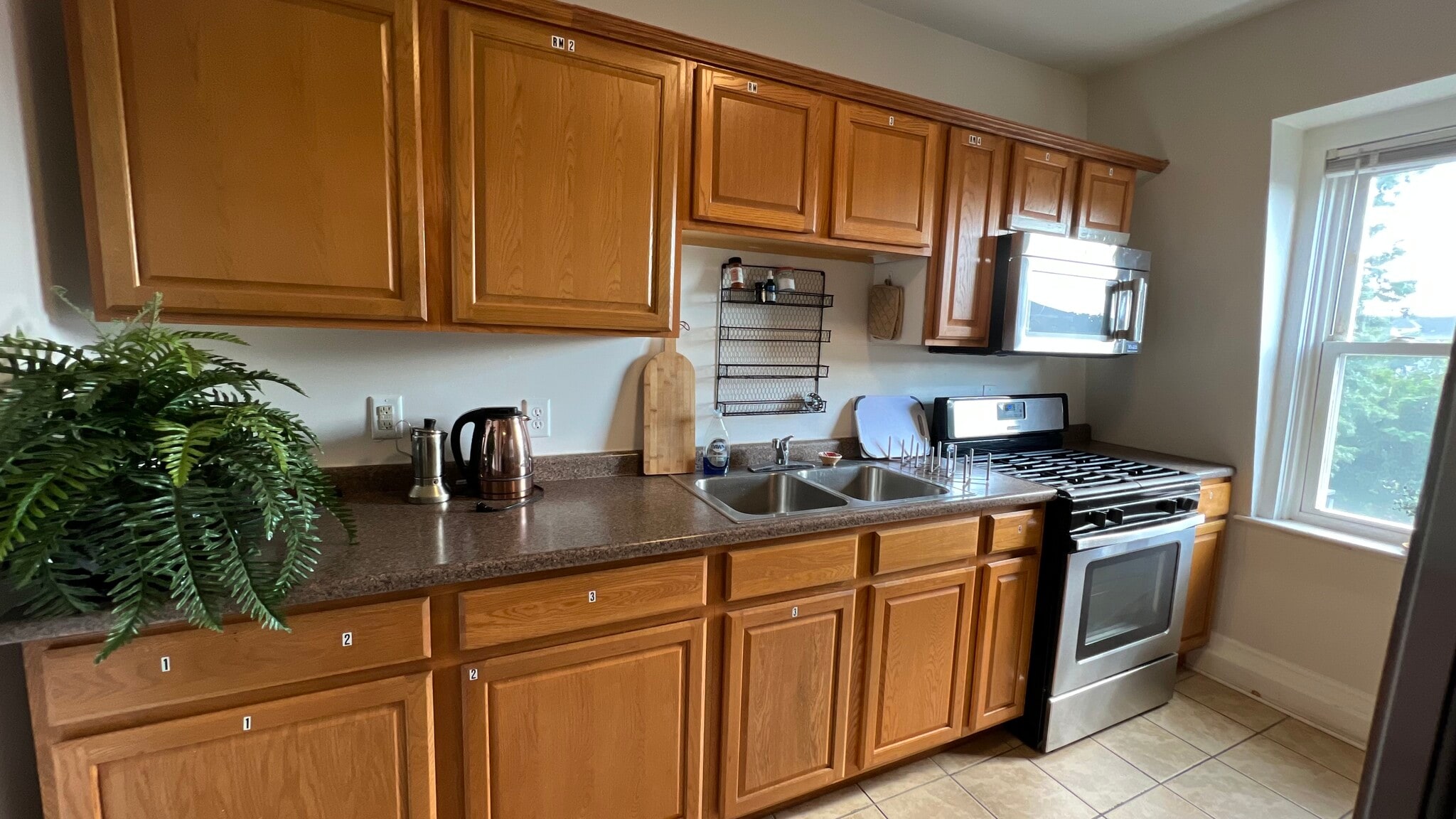 Building Photo - 76 Providence St