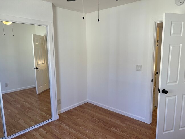 Building Photo - 22724 Figueroa St