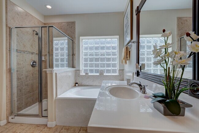 Building Photo - 14014 Mohave Way Dr