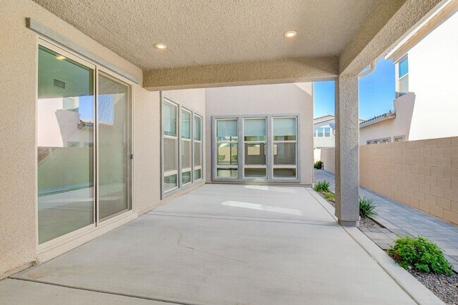 Building Photo - 10280 Timberline Valley Ave